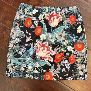 Floral mini skirt